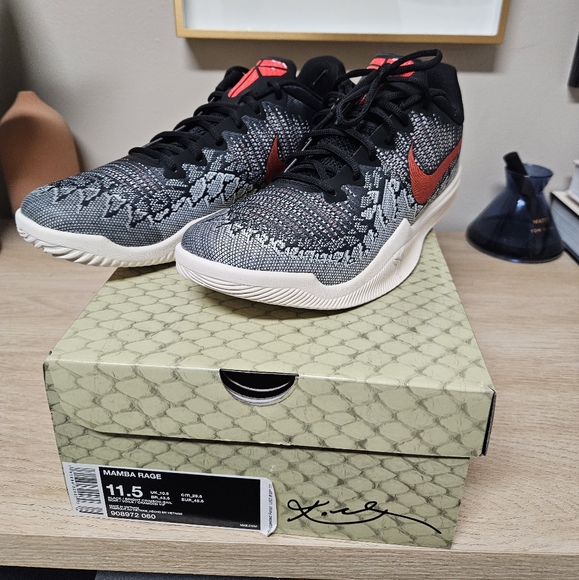 Nike Mamba Rage size 11.5 - Picture 1 of 6